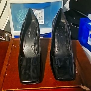 Nine West Black Patent Leather Heels, Sz 8, Square Toe, 3" Heel